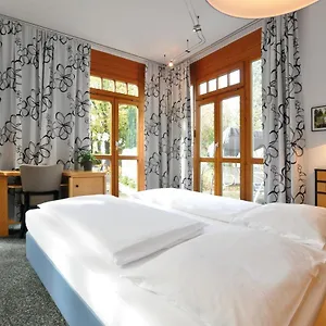 Hotel Waldperlach By Blattl, Munich